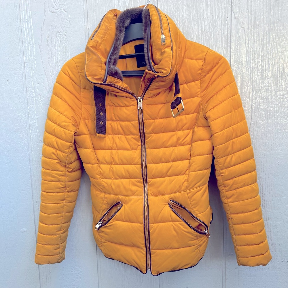 Zara Yellow Puffer with Hidden Hood & Faux Fur Lining. Size Small